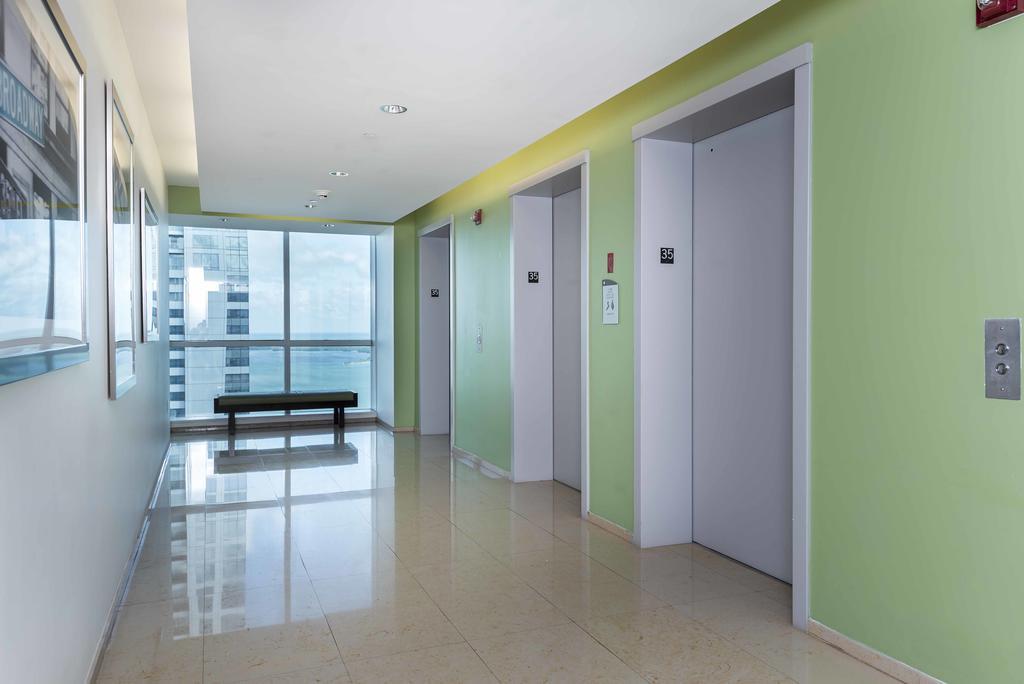 Dharma Home Suites Brickell Miami At One Broadway Exterior photo