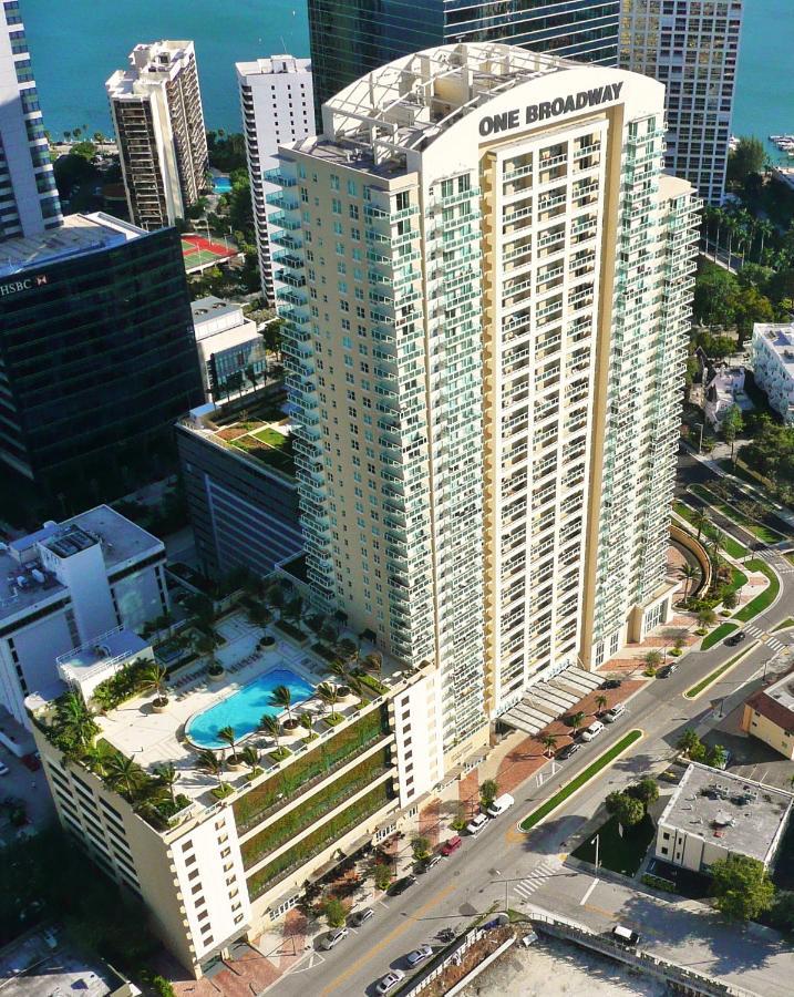 Dharma Home Suites Brickell Miami At One Broadway Exterior photo